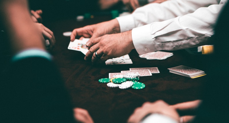 casino-game-table-cards